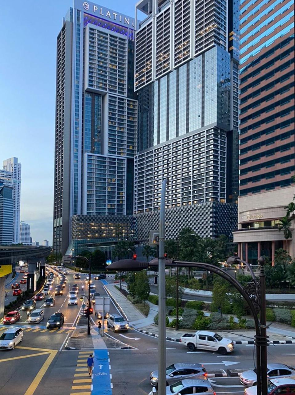 Klcc Beyond Hospitality Suites Platinum Куала-Лумпур Екстер'єр фото